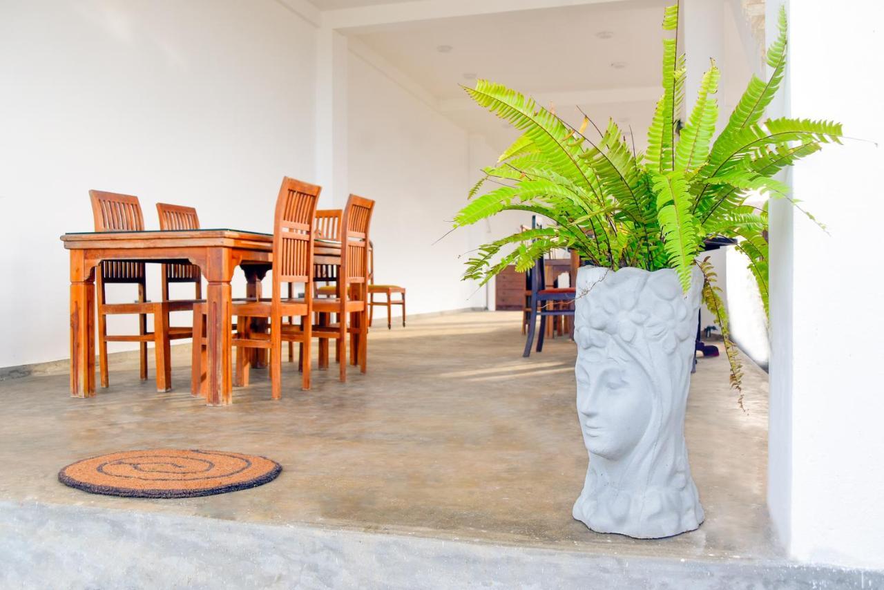 Kavin Beach Hotel Hikkaduwa Εξωτερικό φωτογραφία