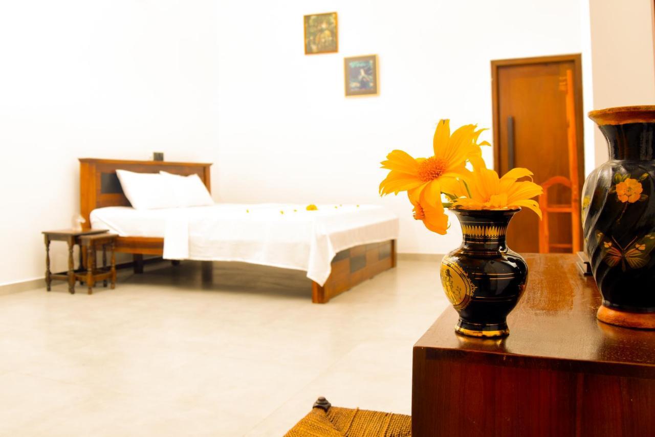 Kavin Beach Hotel Hikkaduwa Εξωτερικό φωτογραφία