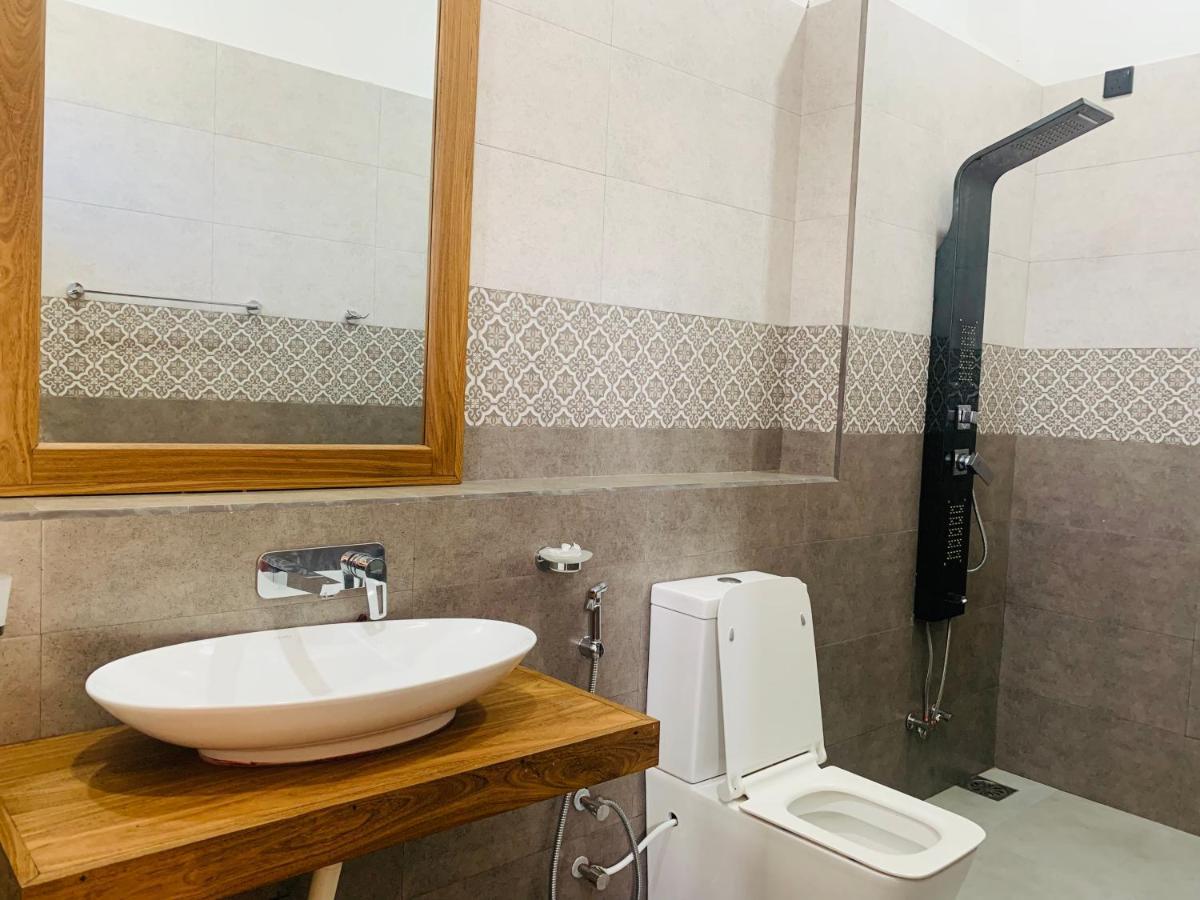 Kavin Beach Hotel Hikkaduwa Εξωτερικό φωτογραφία