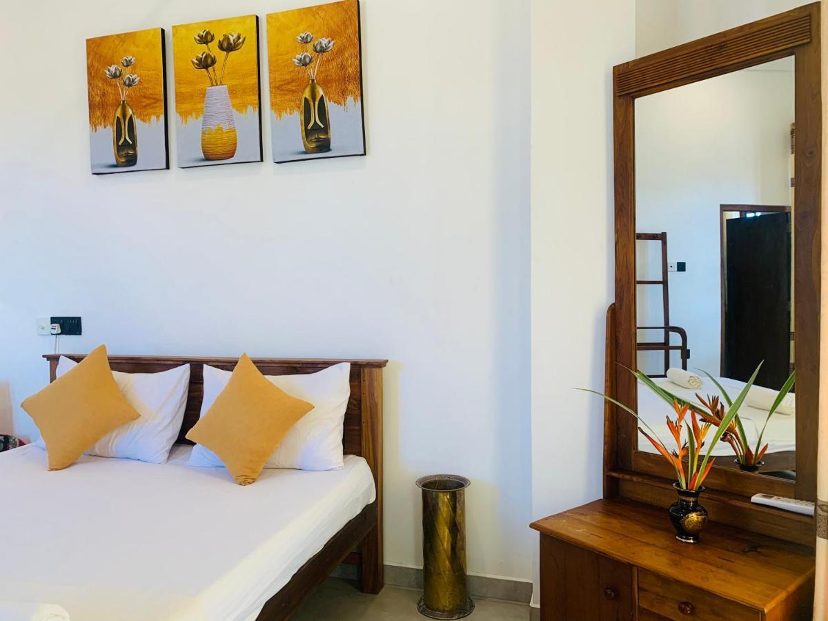 Kavin Beach Hotel Hikkaduwa Εξωτερικό φωτογραφία