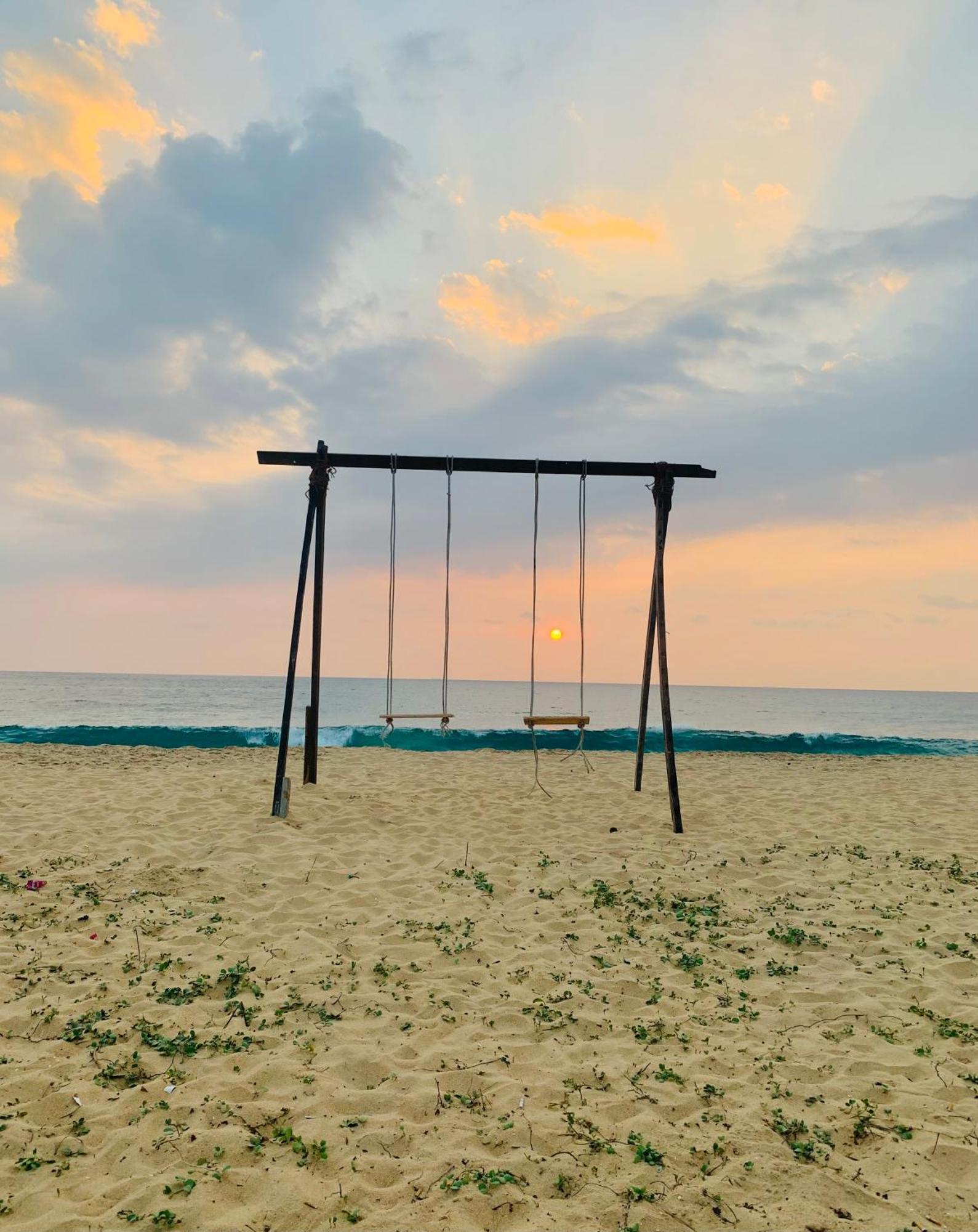 Kavin Beach Hotel Hikkaduwa Εξωτερικό φωτογραφία