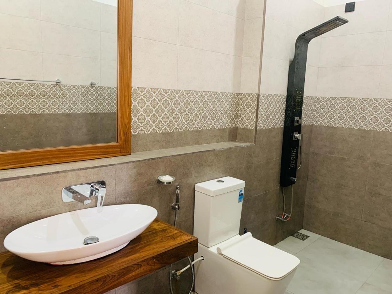 Kavin Beach Hotel Hikkaduwa Εξωτερικό φωτογραφία